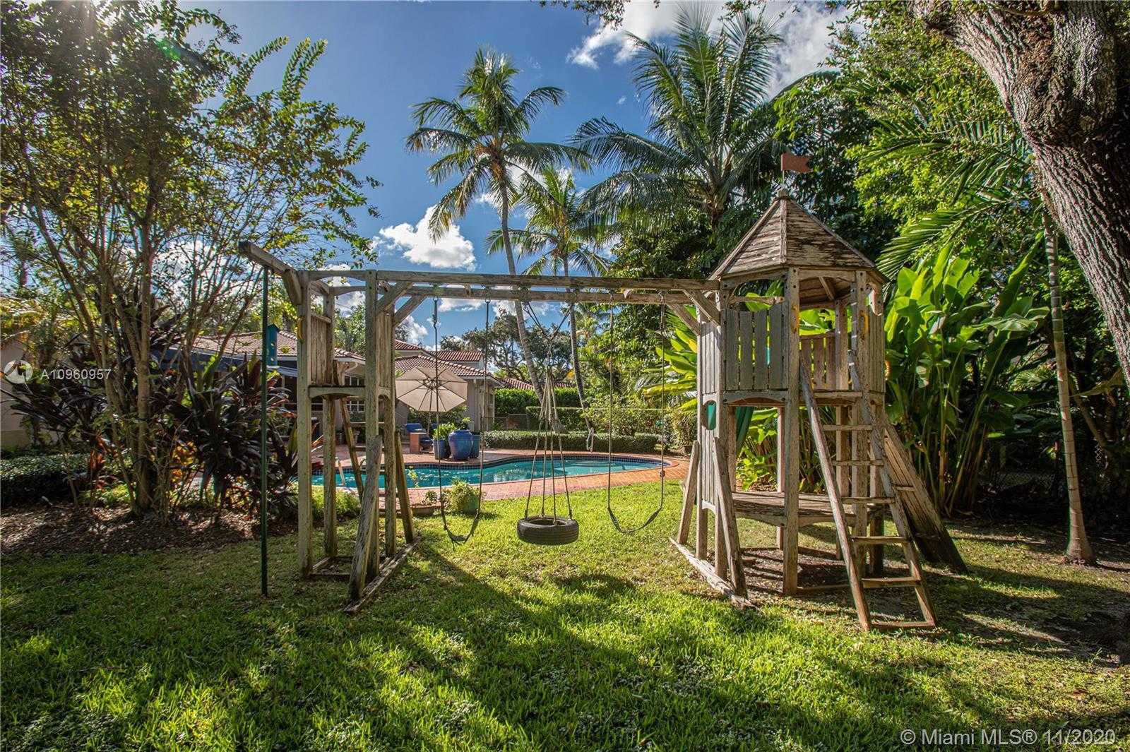 Small Image of 1037 MALAGA AVE, Coral Gables Number 5