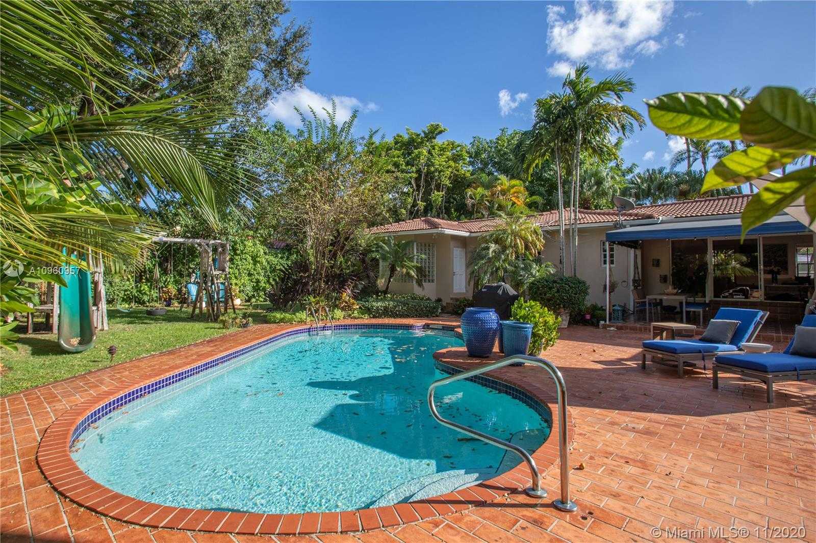 Small Image of 1037 MALAGA AVE, Coral Gables Number 6