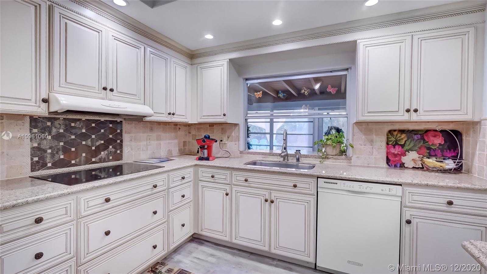 Small Image of 1270 96TH ST, Bay Harbor Islands Number 11