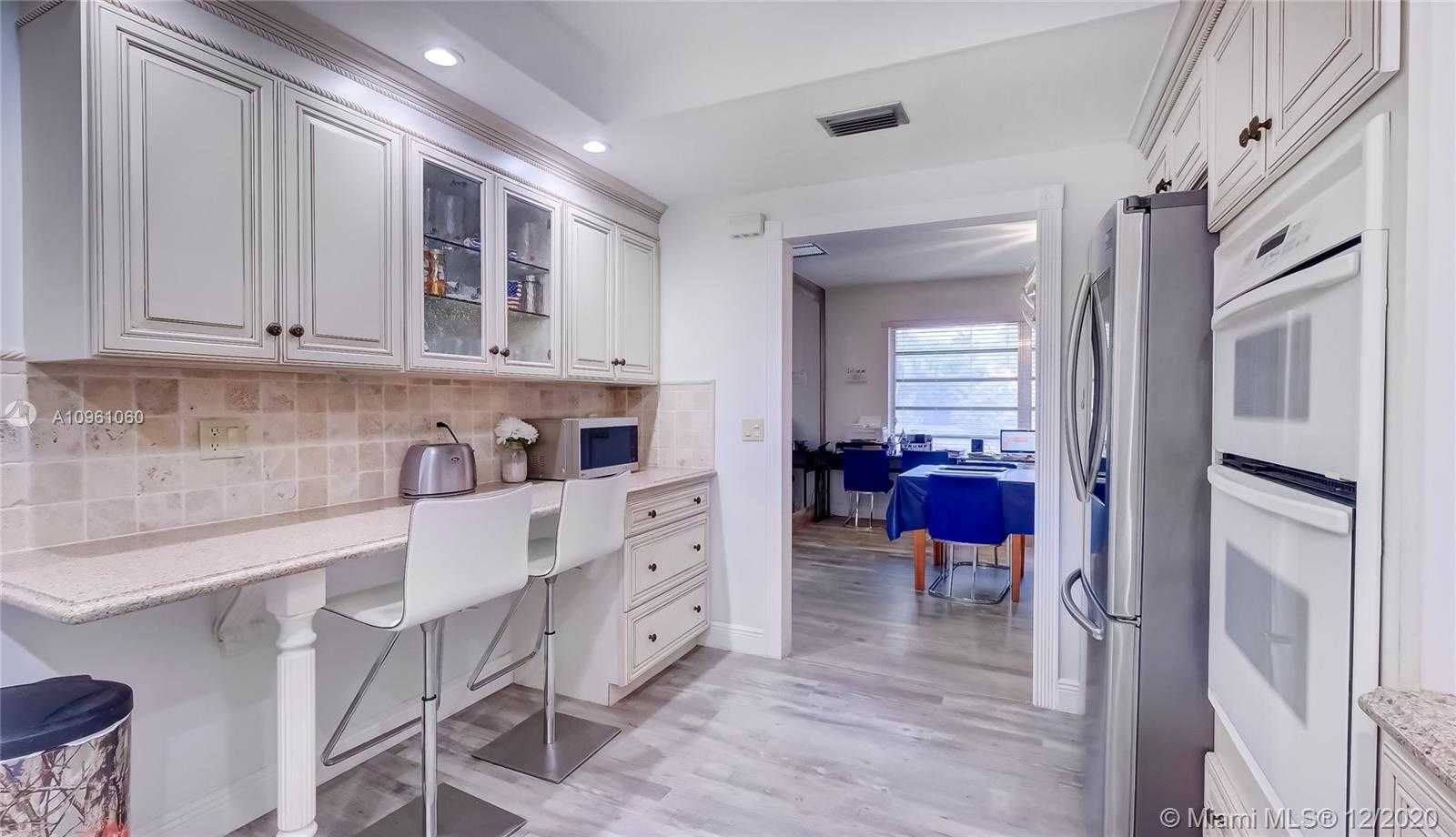 Small Image of 1270 96TH ST, Bay Harbor Islands Number 12