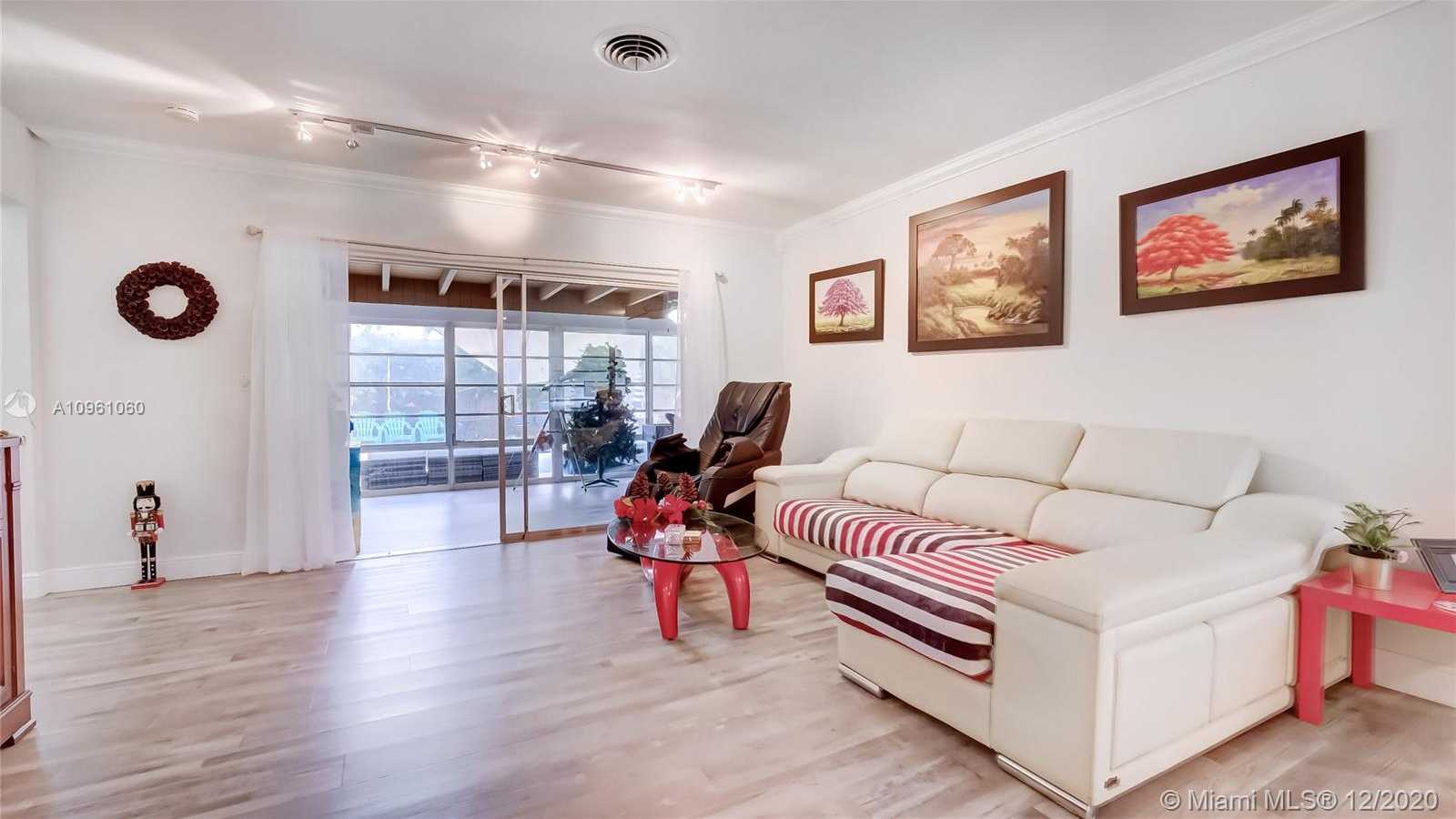 Small Image of 1270 96TH ST, Bay Harbor Islands Number 18