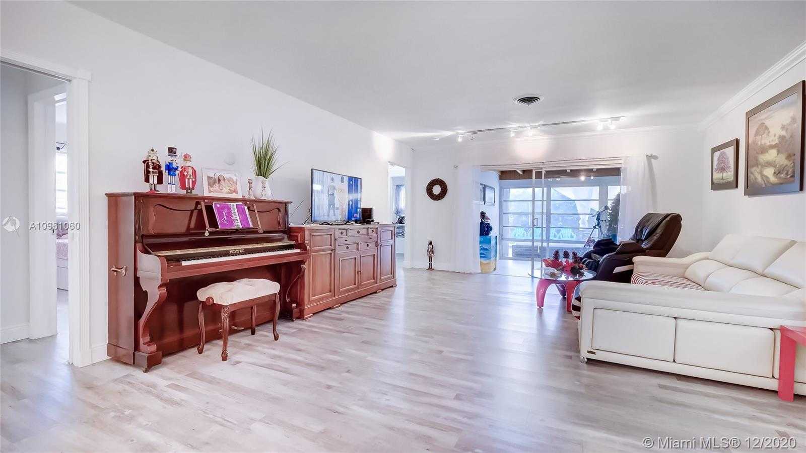 Small Image of 1270 96TH ST, Bay Harbor Islands Number 20