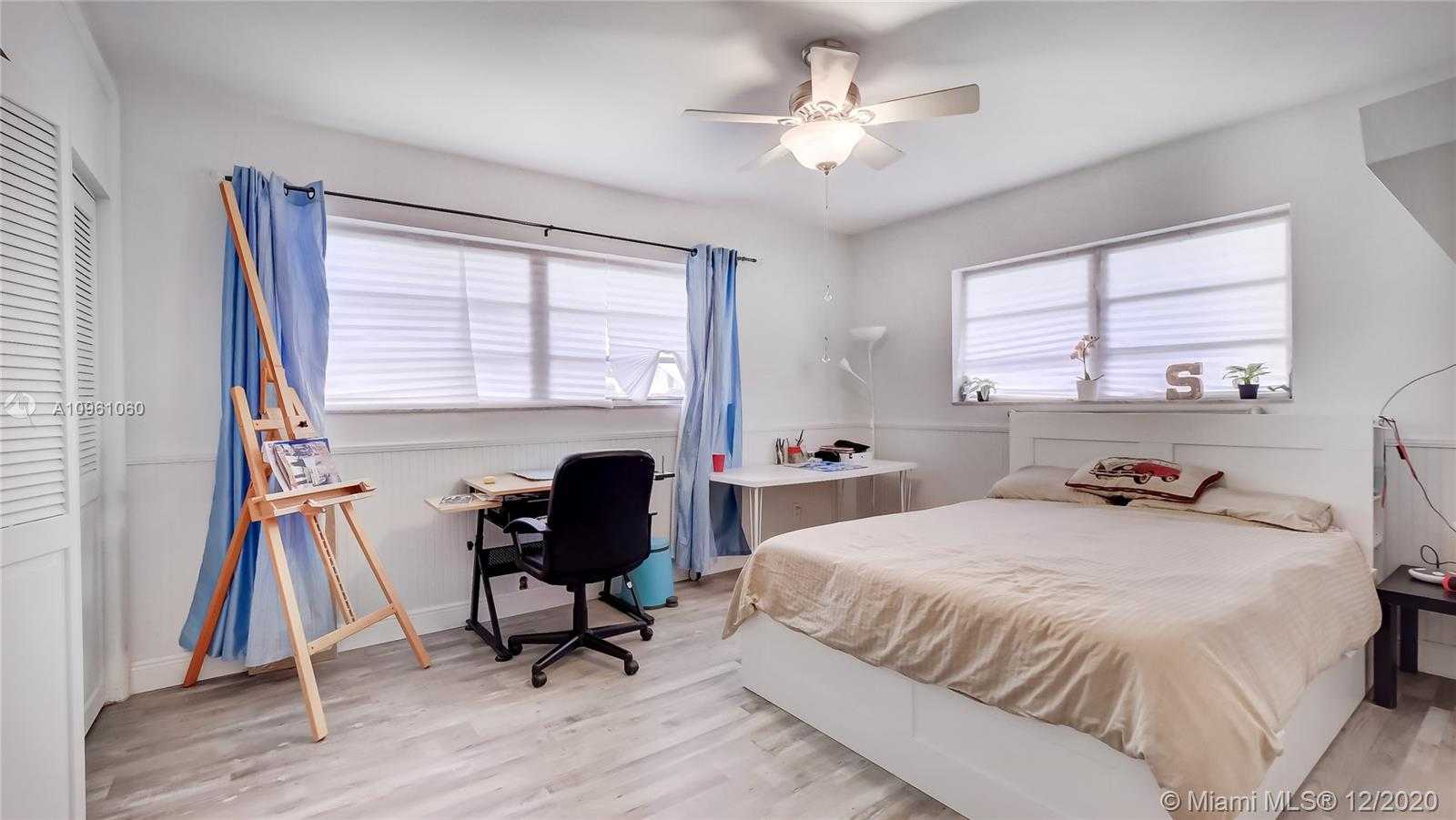 Small Image of 1270 96TH ST, Bay Harbor Islands Number 26