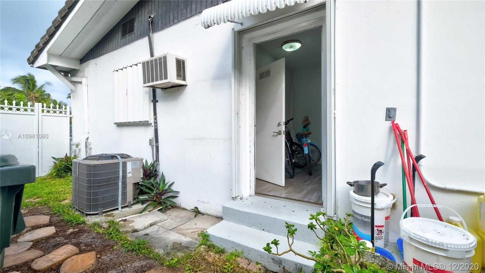 Small Image of 1270 96TH ST, Bay Harbor Islands Number 37