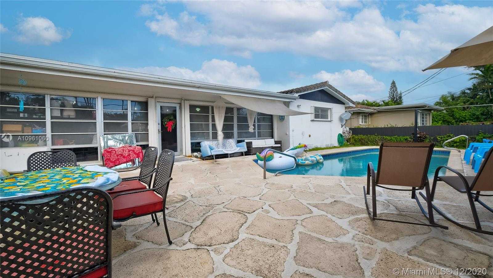 Small Image of 1270 96TH ST, Bay Harbor Islands Number 39