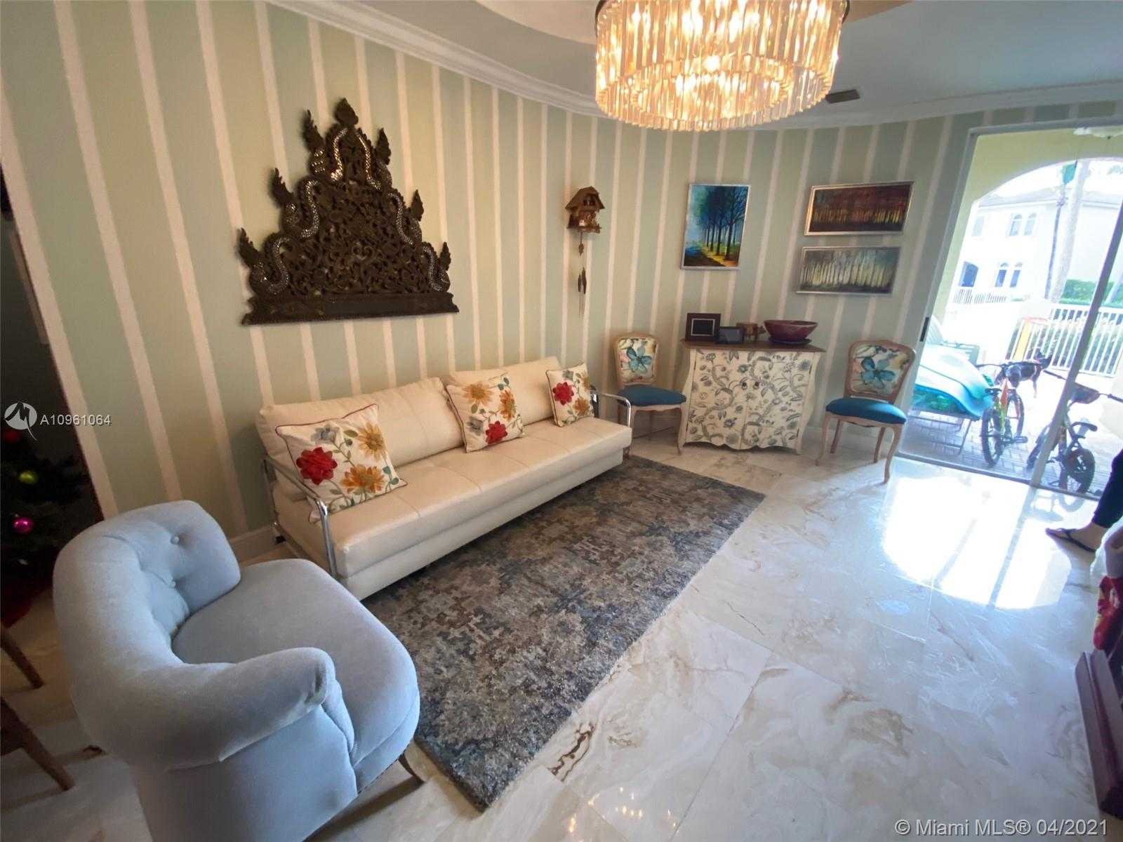 Small Image of 3136 NORTH EAST 212TH ST, Aventura Number 4