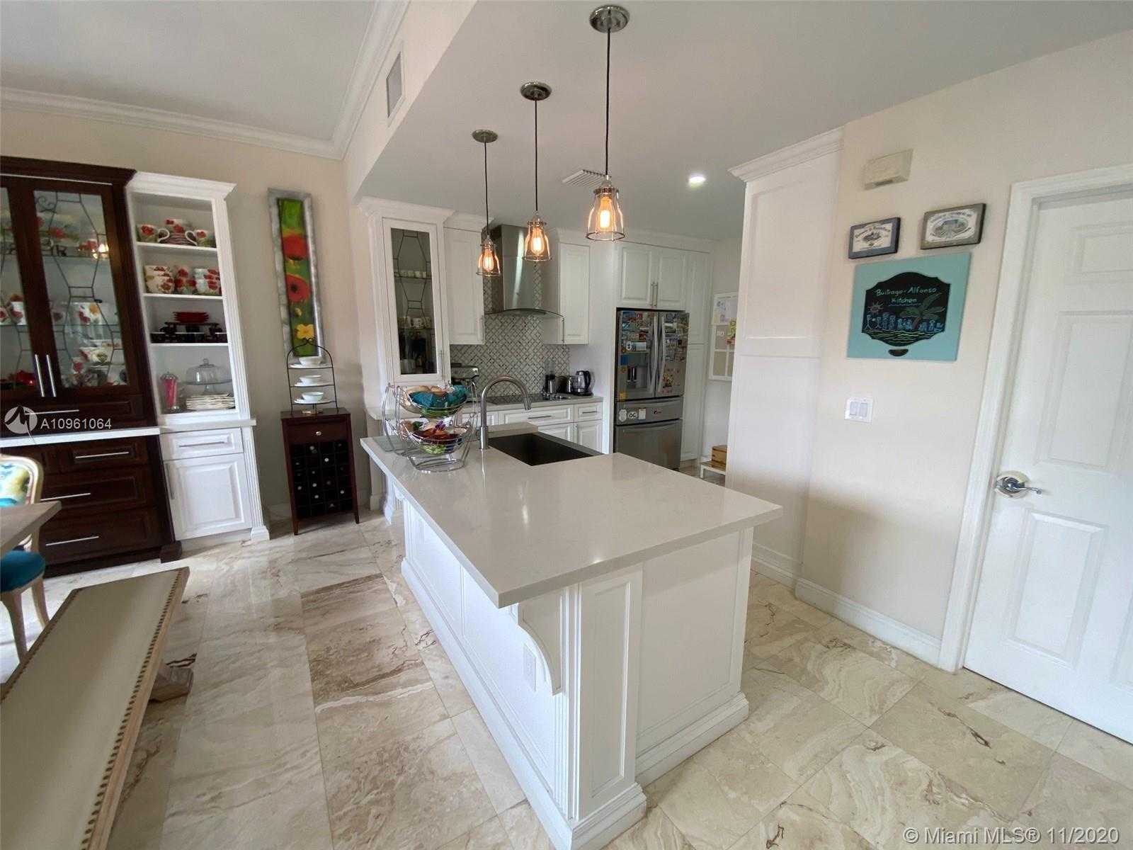 Small Image of 3136 NORTH EAST 212TH ST, Aventura Number 7