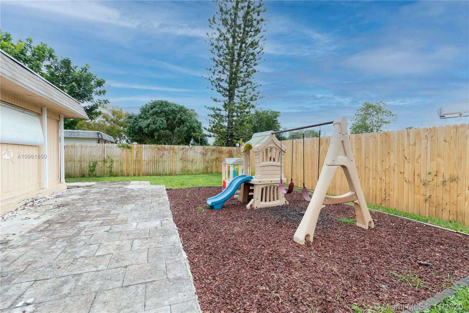 Small Image of 7813 NORTH WEST 73RD AVE, Tamarac Number 27
