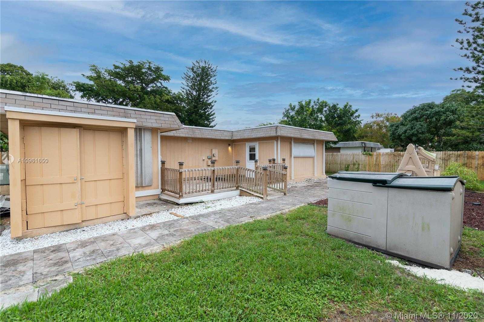 Small Image of 7813 NORTH WEST 73RD AVE, Tamarac Number 30