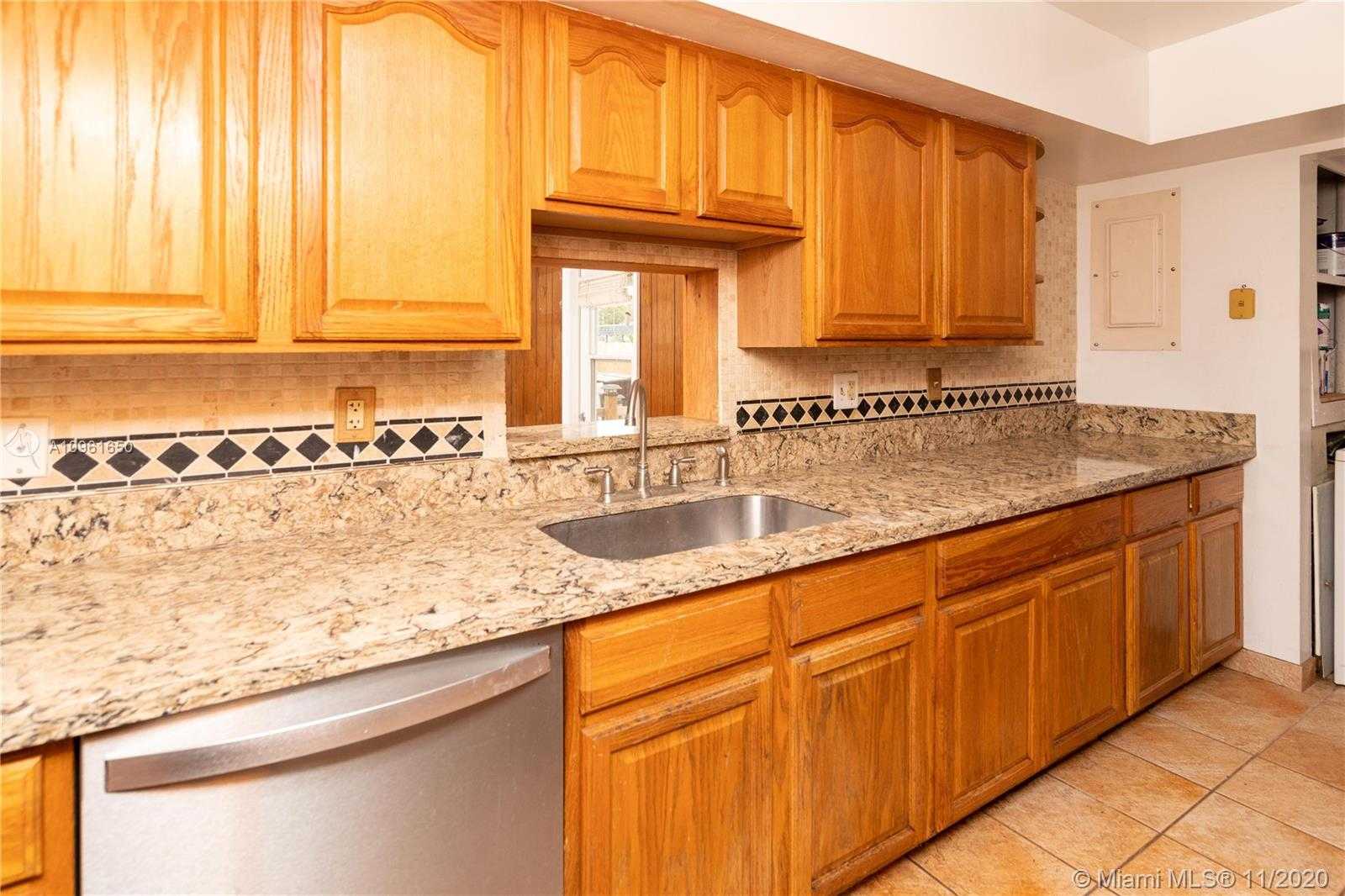 Small Image of 7813 NORTH WEST 73RD AVE, Tamarac Number 8