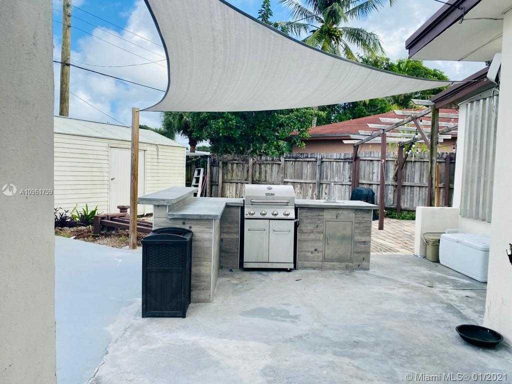 Small Image of 4170 NORTH EAST 15TH AVE, Pompano Beach Number 2