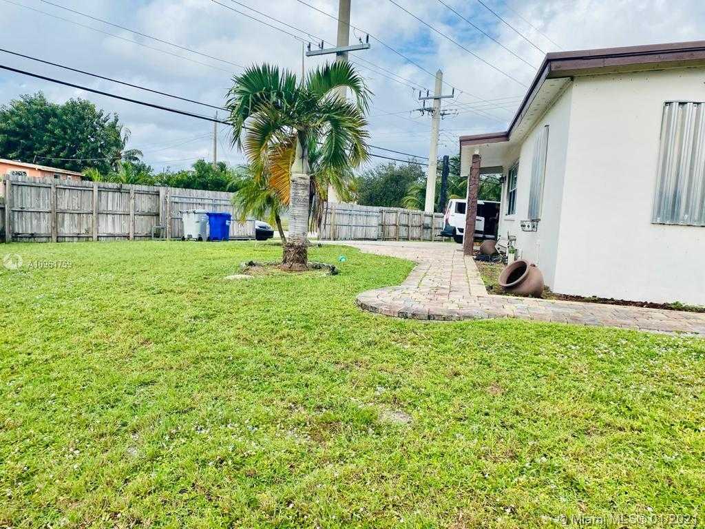 Small Image of 4170 NORTH EAST 15TH AVE, Pompano Beach Number 4