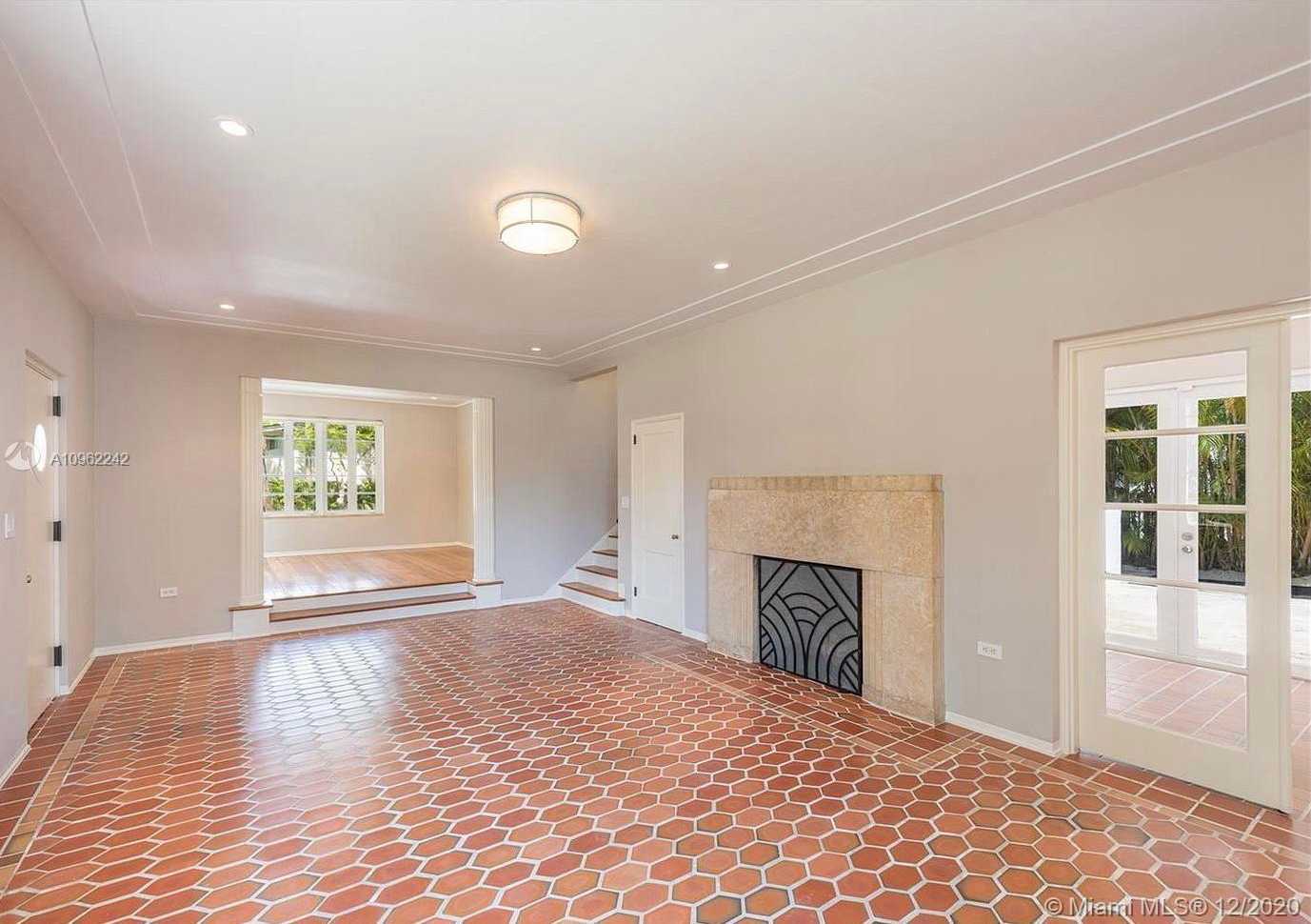 Small Image of 695 NORTH EAST 59TH ST, Miami Number 9