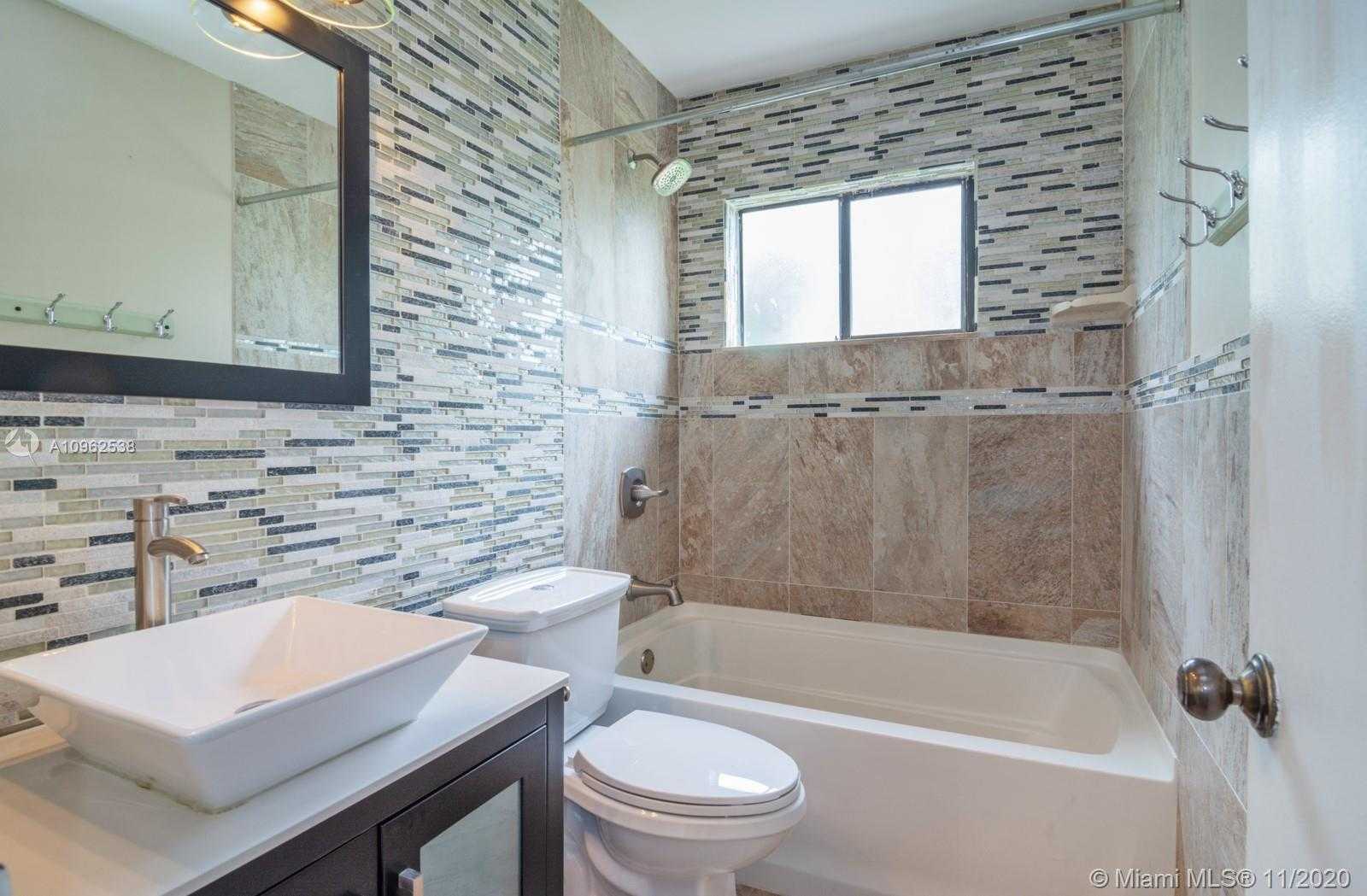 Small Image of 6030 NORTH WEST 78TH WAY, Tamarac Number 18