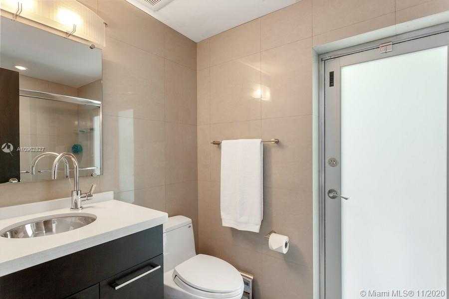 Small Image of 2089 NORTH EAST 196TH TER, North Miami Beach Number 19