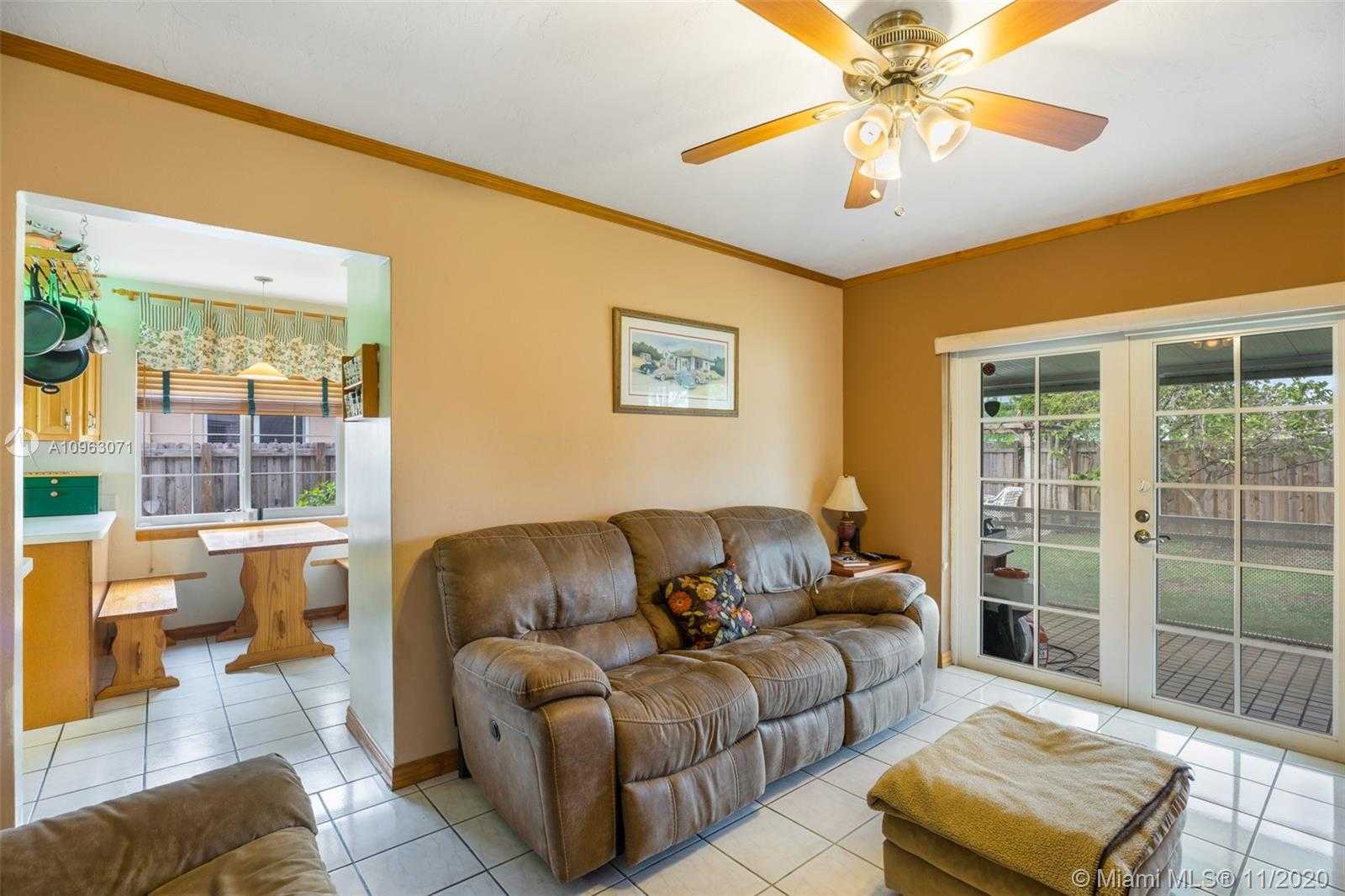 Small Image of 9105 SOUTH WEST 182ND ST, Palmetto Bay Number 13