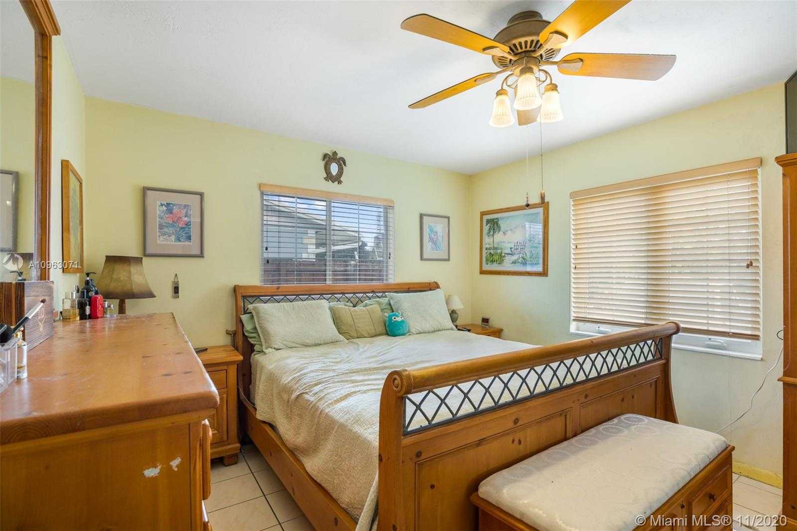 Small Image of 9105 SOUTH WEST 182ND ST, Palmetto Bay Number 14