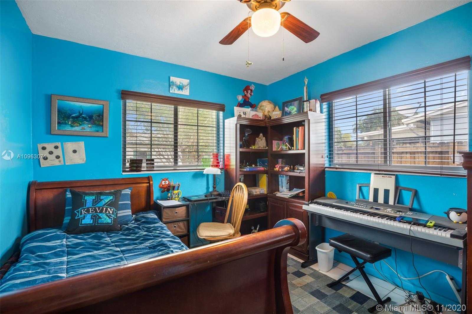 Small Image of 9105 SOUTH WEST 182ND ST, Palmetto Bay Number 17