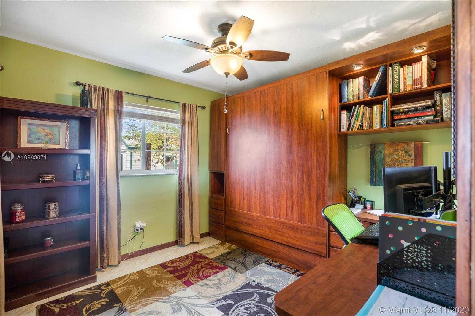 Small Image of 9105 SOUTH WEST 182ND ST, Palmetto Bay Number 18