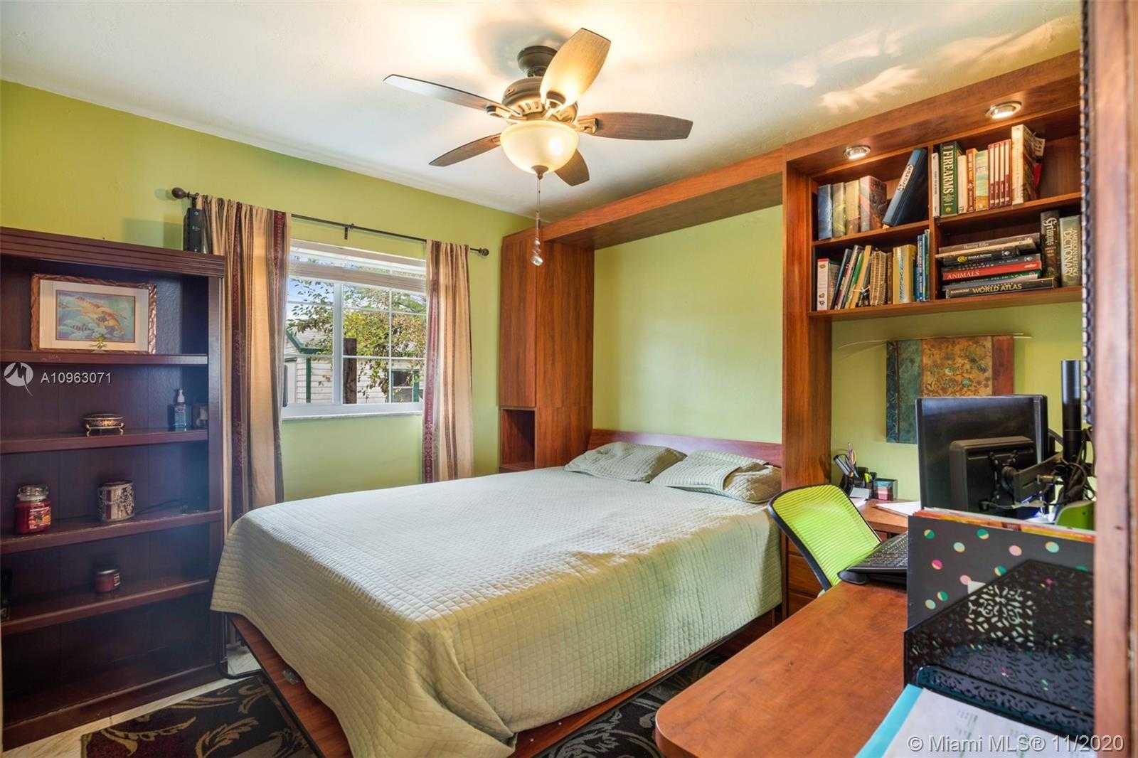 Small Image of 9105 SOUTH WEST 182ND ST, Palmetto Bay Number 19