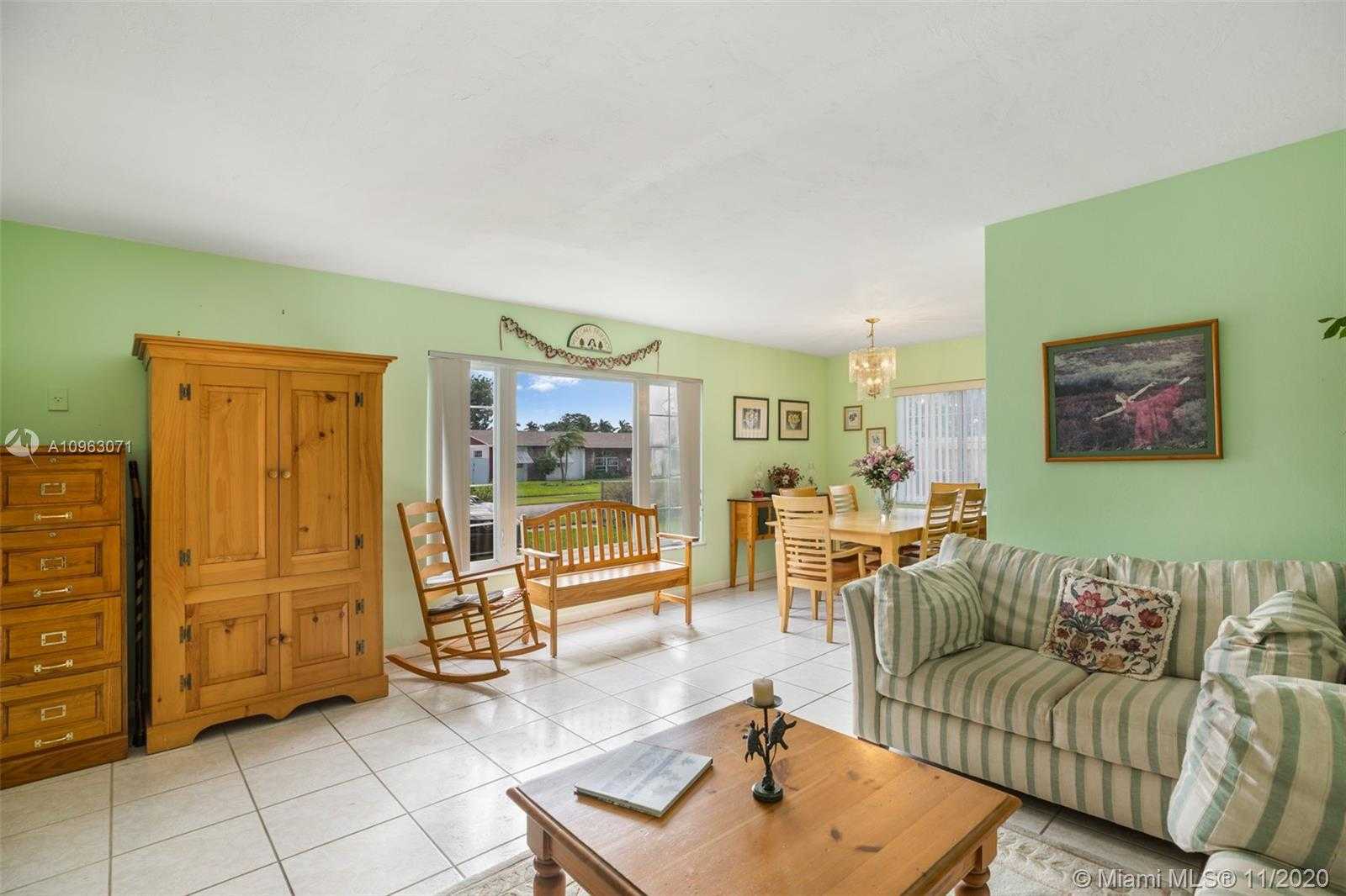Small Image of 9105 SOUTH WEST 182ND ST, Palmetto Bay Number 32
