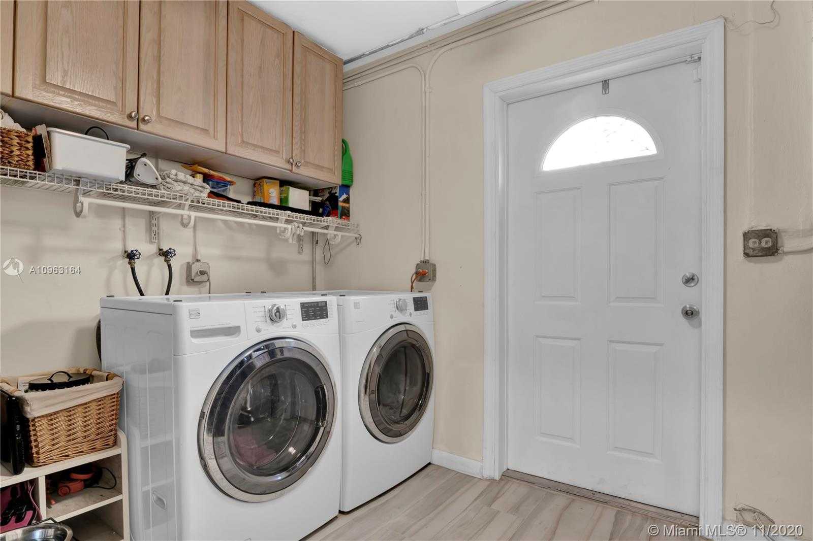 Small Image of 19731 STERLING DR, Cutler Bay Number 27