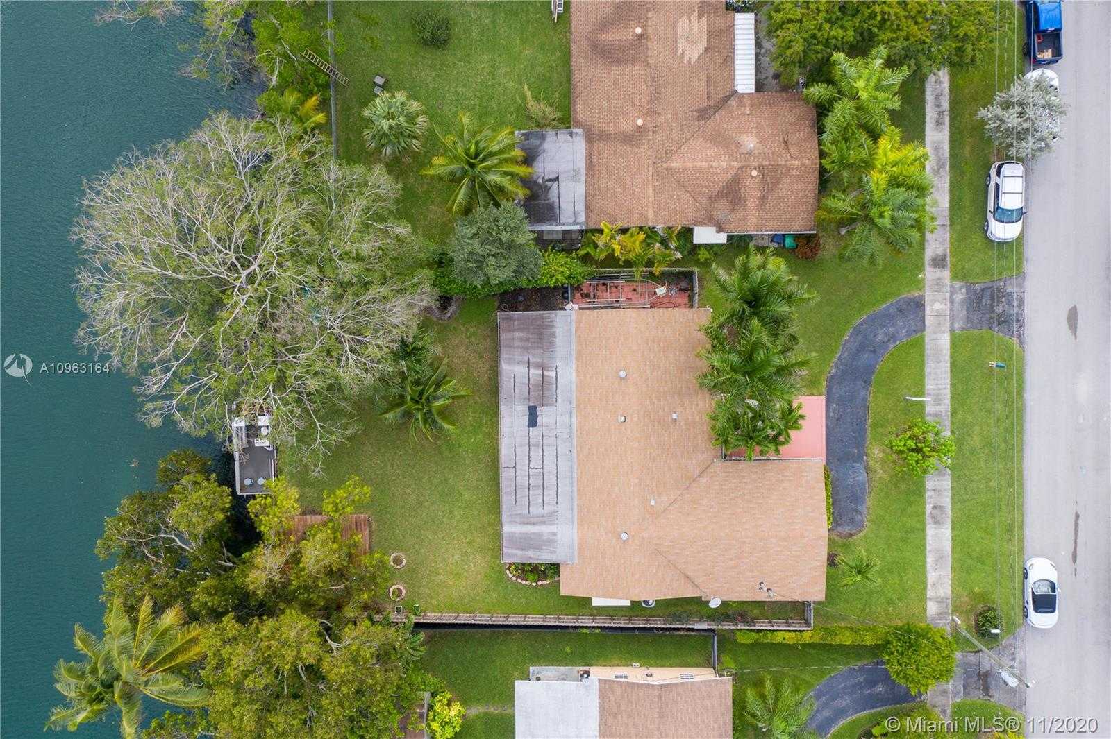 Small Image of 19731 STERLING DR, Cutler Bay Number 33
