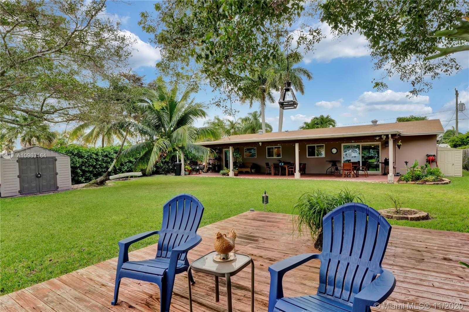 Small Image of 19731 STERLING DR, Cutler Bay Number 4