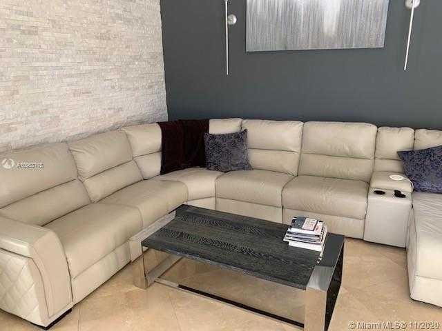 Small Image of 2910 NORTH EAST 164TH ST, North Miami Beach Number 12