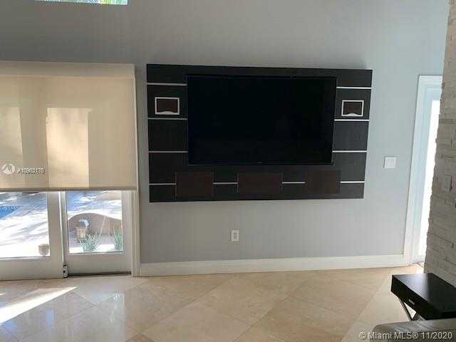 Small Image of 2910 NORTH EAST 164TH ST, North Miami Beach Number 13