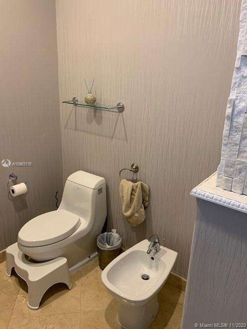 Small Image of 2910 NORTH EAST 164TH ST, North Miami Beach Number 19