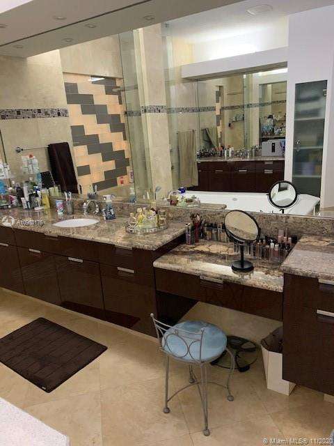 Small Image of 2910 NORTH EAST 164TH ST, North Miami Beach Number 31