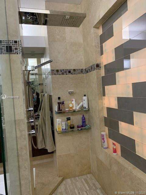 Small Image of 2910 NORTH EAST 164TH ST, North Miami Beach Number 32