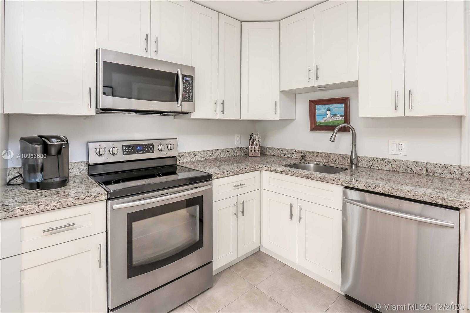Small Image of 932 POLK ST, Hollywood Number 11