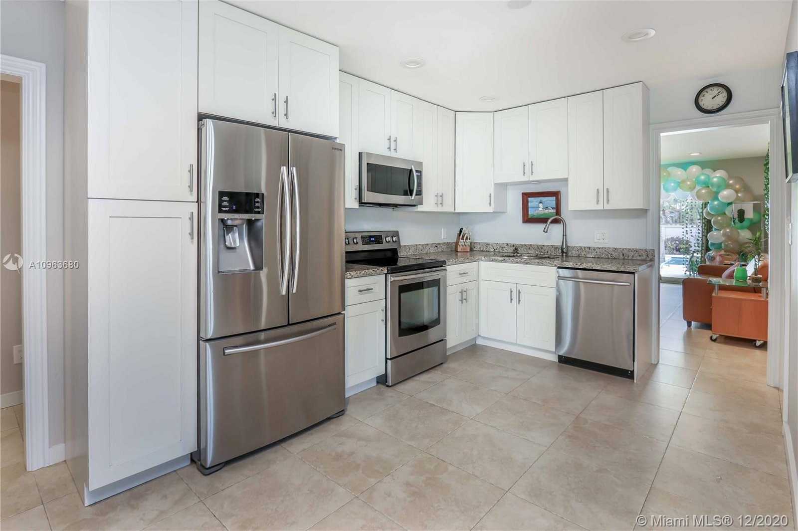 Small Image of 932 POLK ST, Hollywood Number 13