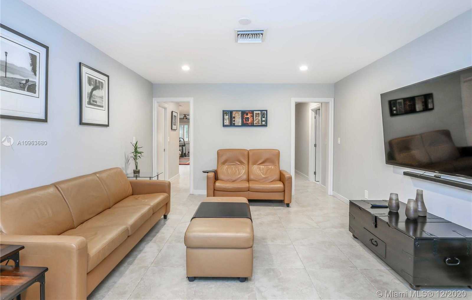 Small Image of 932 POLK ST, Hollywood Number 15