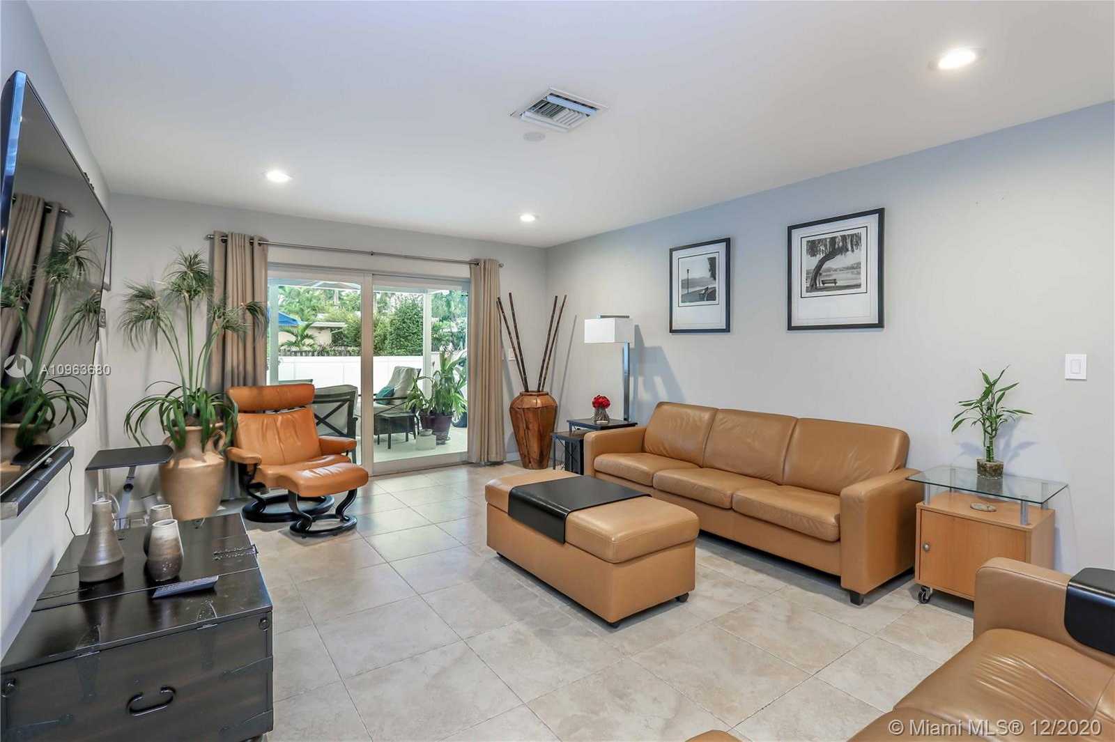 Small Image of 932 POLK ST, Hollywood Number 16
