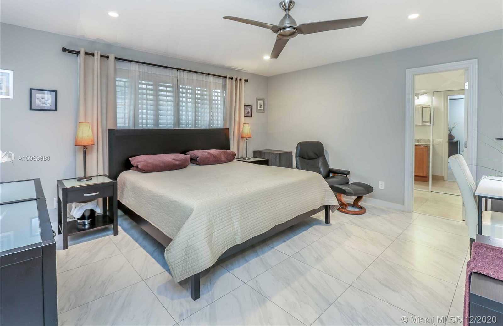 Small Image of 932 POLK ST, Hollywood Number 20
