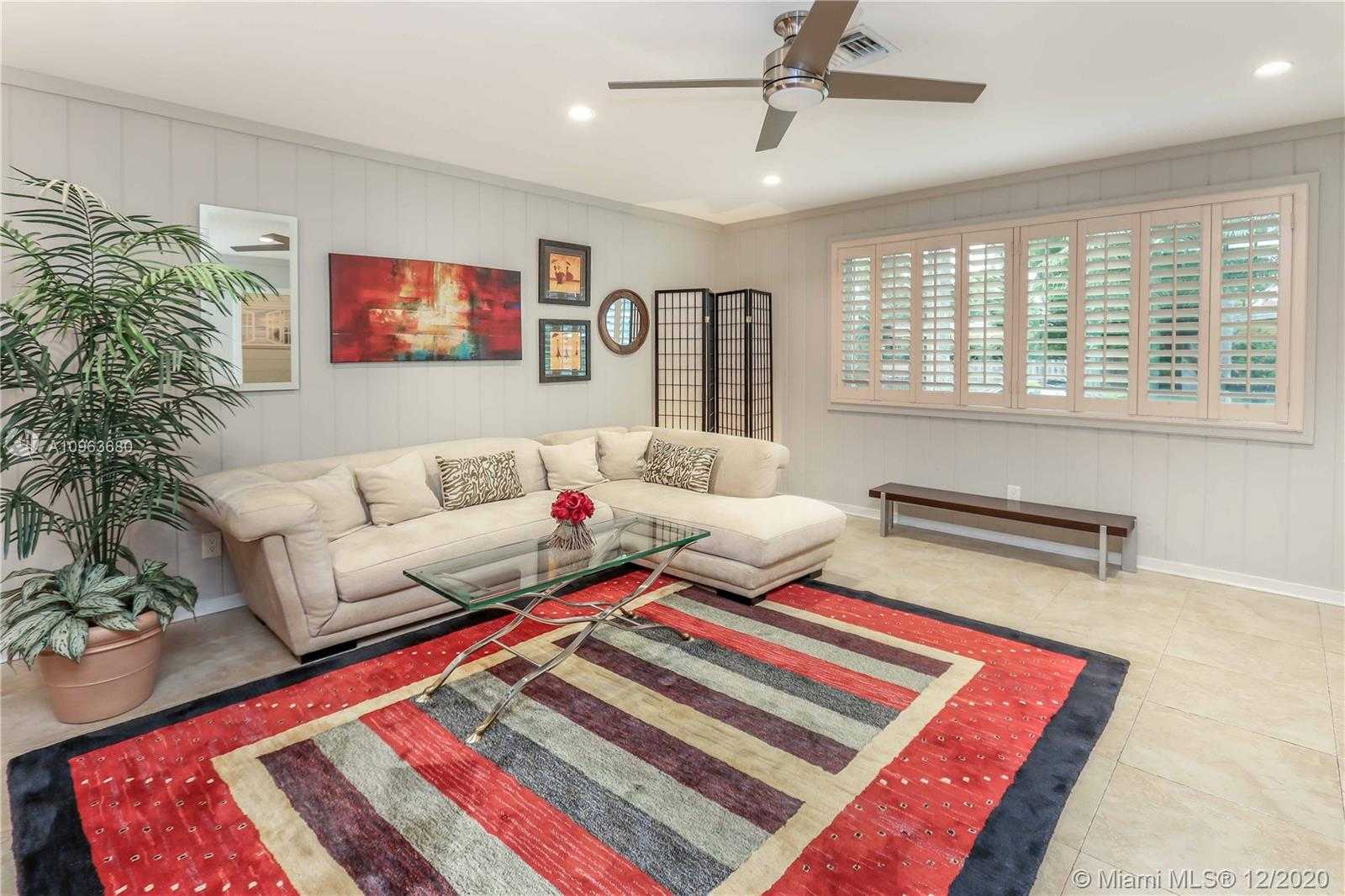 Small Image of 932 POLK ST, Hollywood Number 5