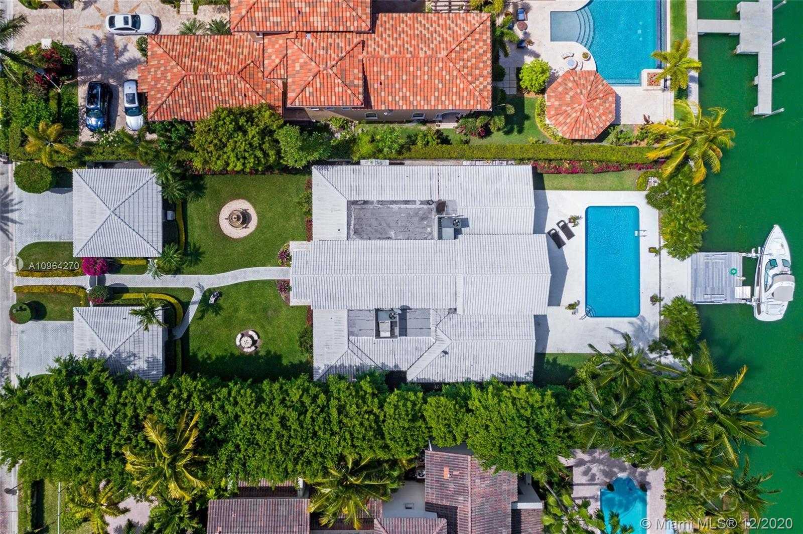 Small Image of 6341 ALLISON RD, Miami Beach Number 11