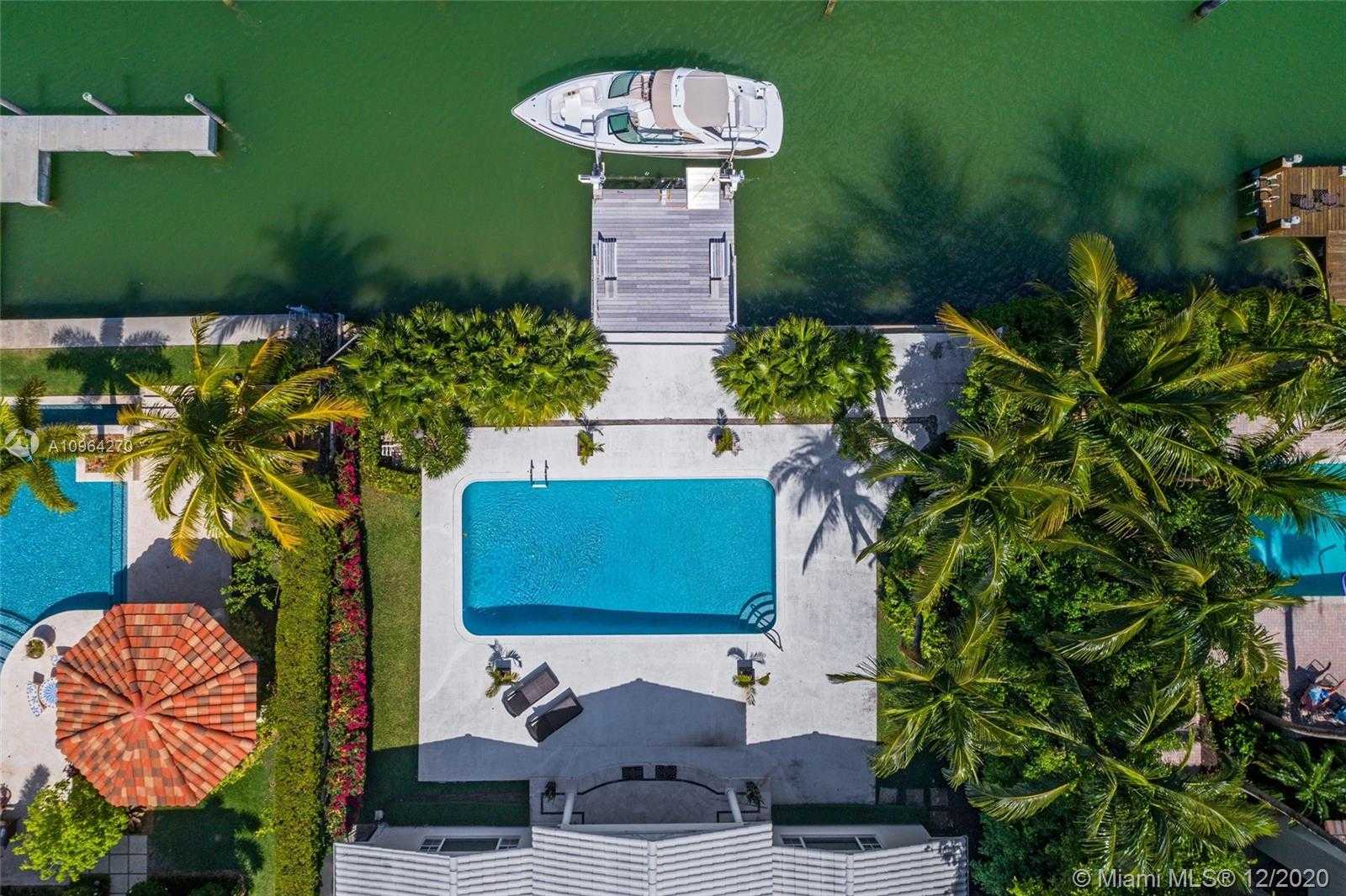 Small Image of 6341 ALLISON RD, Miami Beach Number 9