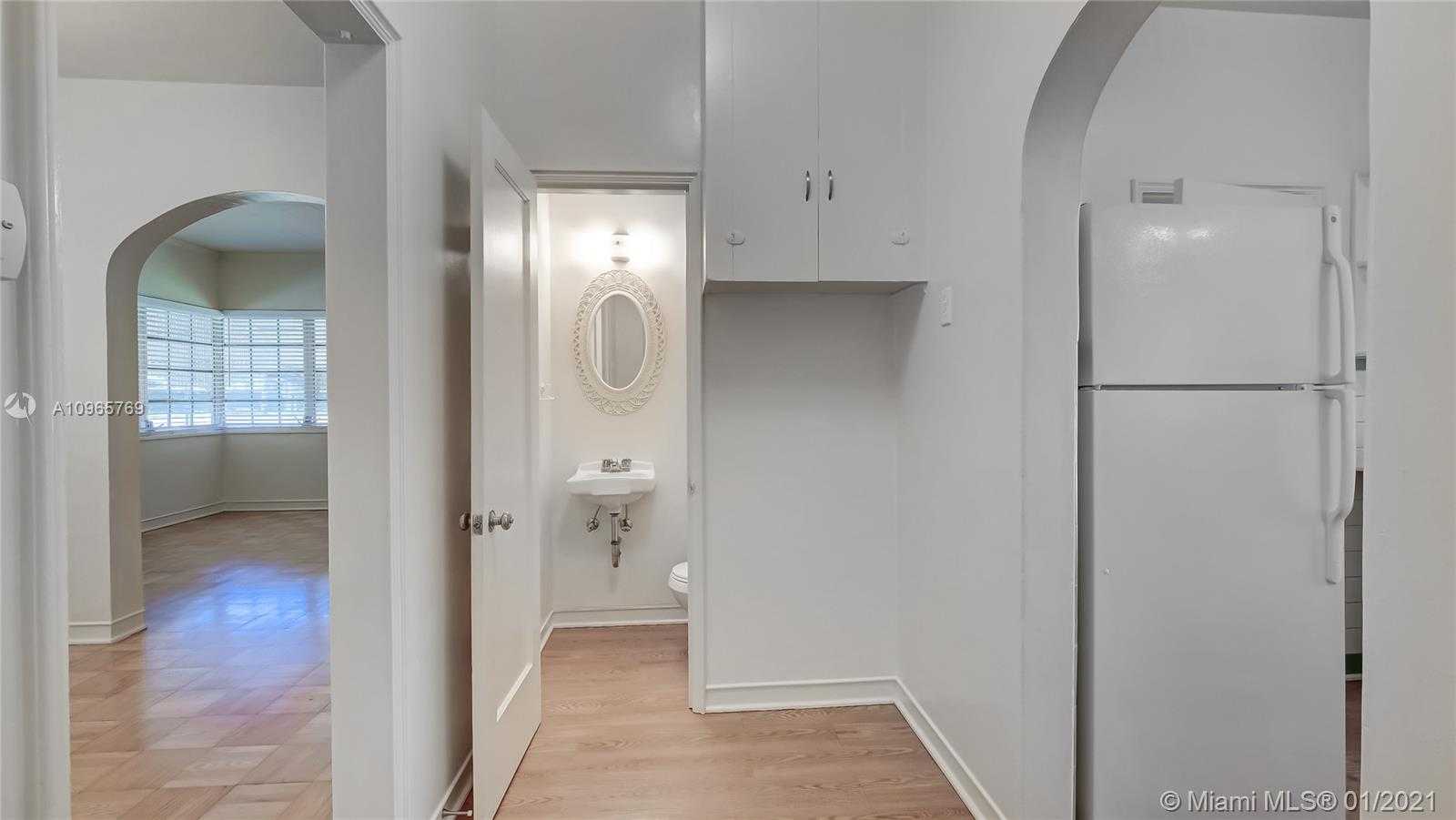 Small Image of 2523 ALHAMBRA CIR, Coral Gables Number 18