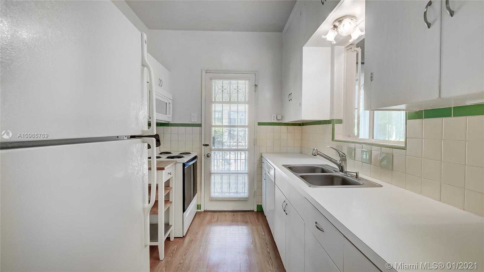 Small Image of 2523 ALHAMBRA CIR, Coral Gables Number 20