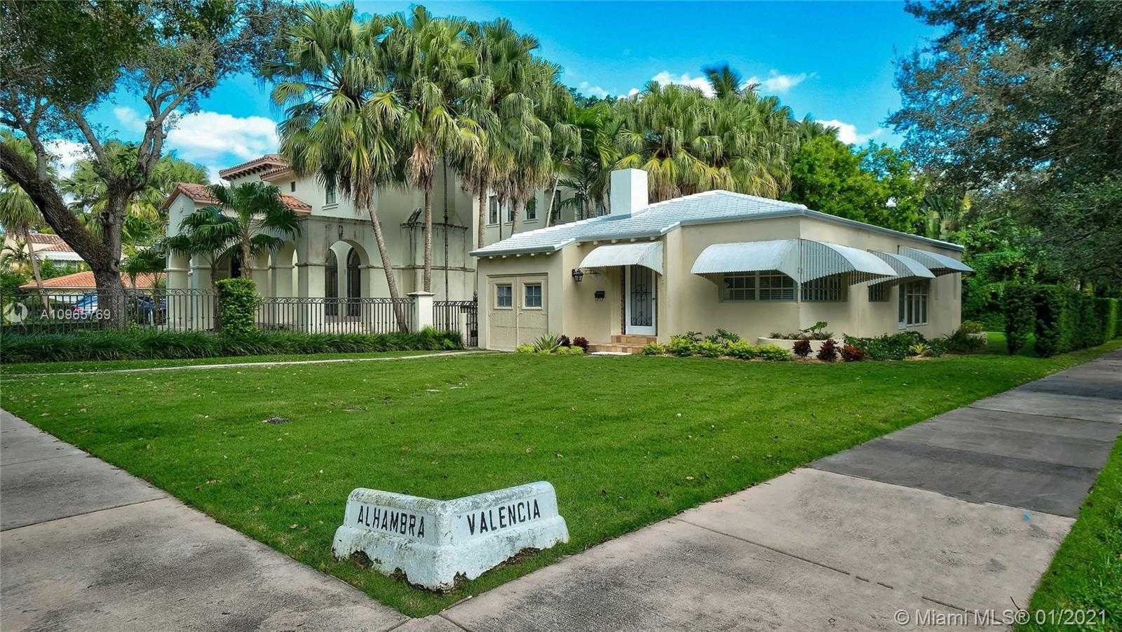 Small Image of 2523 ALHAMBRA CIR, Coral Gables Number 3