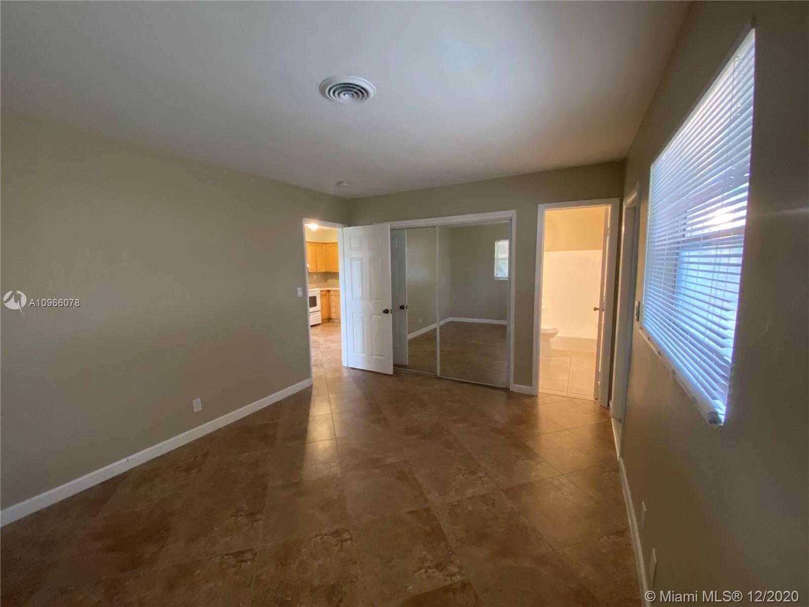 Small Image of 571 SOUTH EAST 2ND TER, Pompano Beach Number 10