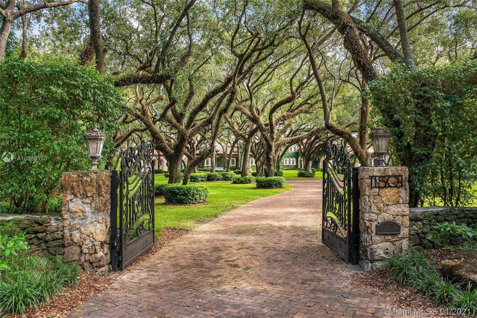 Small Image of 11501 OLD CUTLER RD, Coral Gables Number 2