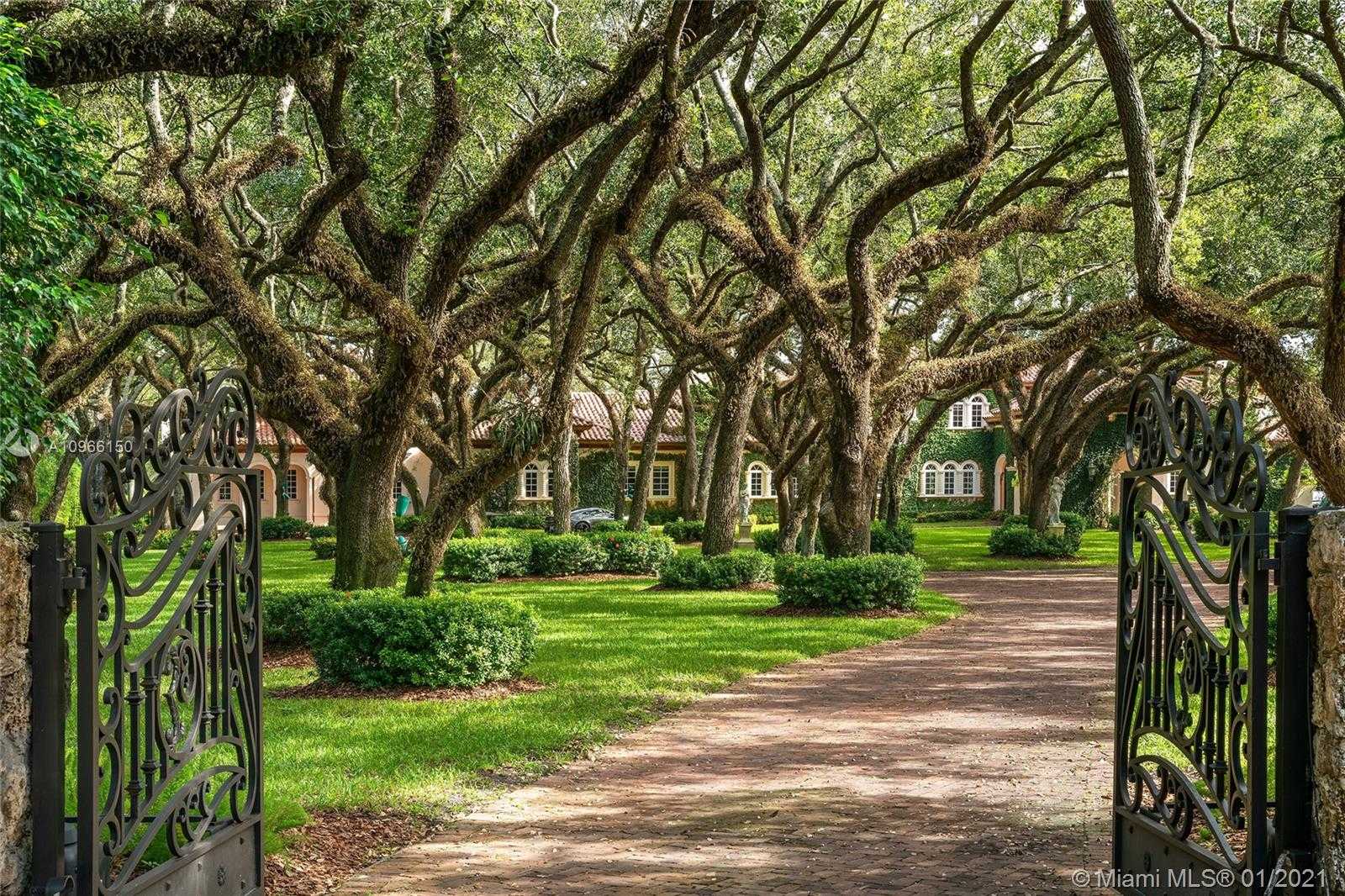 Small Image of 11501 OLD CUTLER RD, Coral Gables Number 3