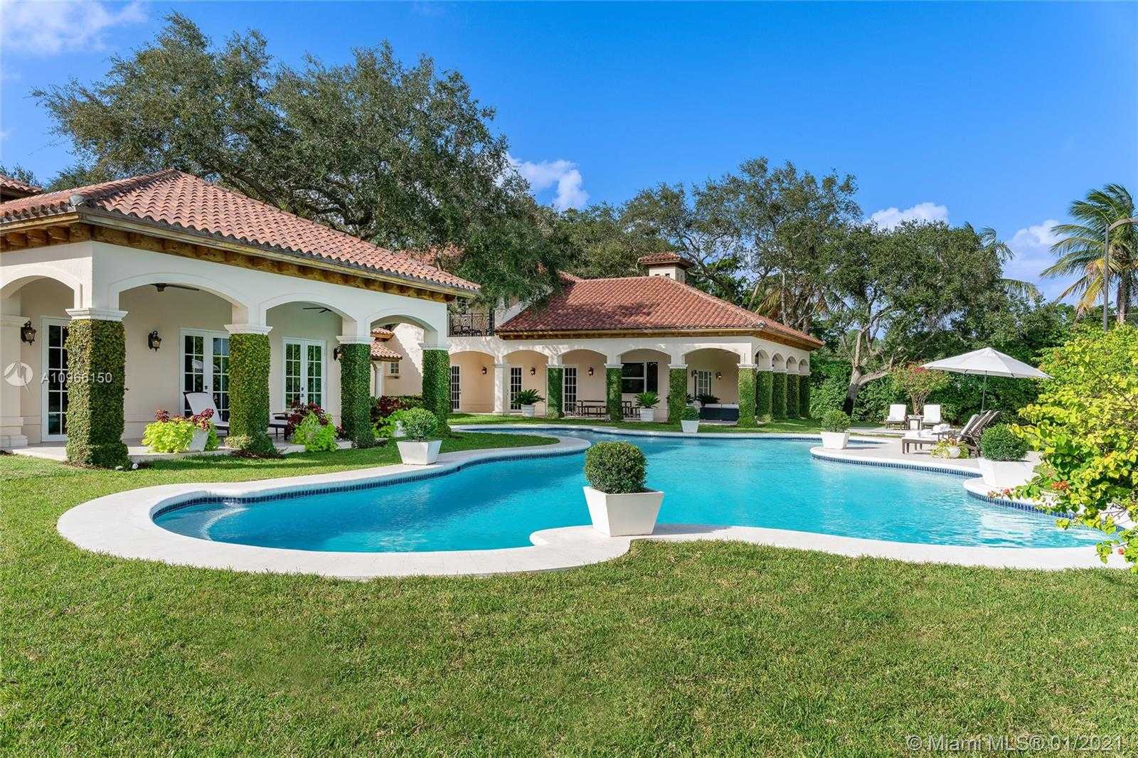 Small Image of 11501 OLD CUTLER RD, Coral Gables Number 5