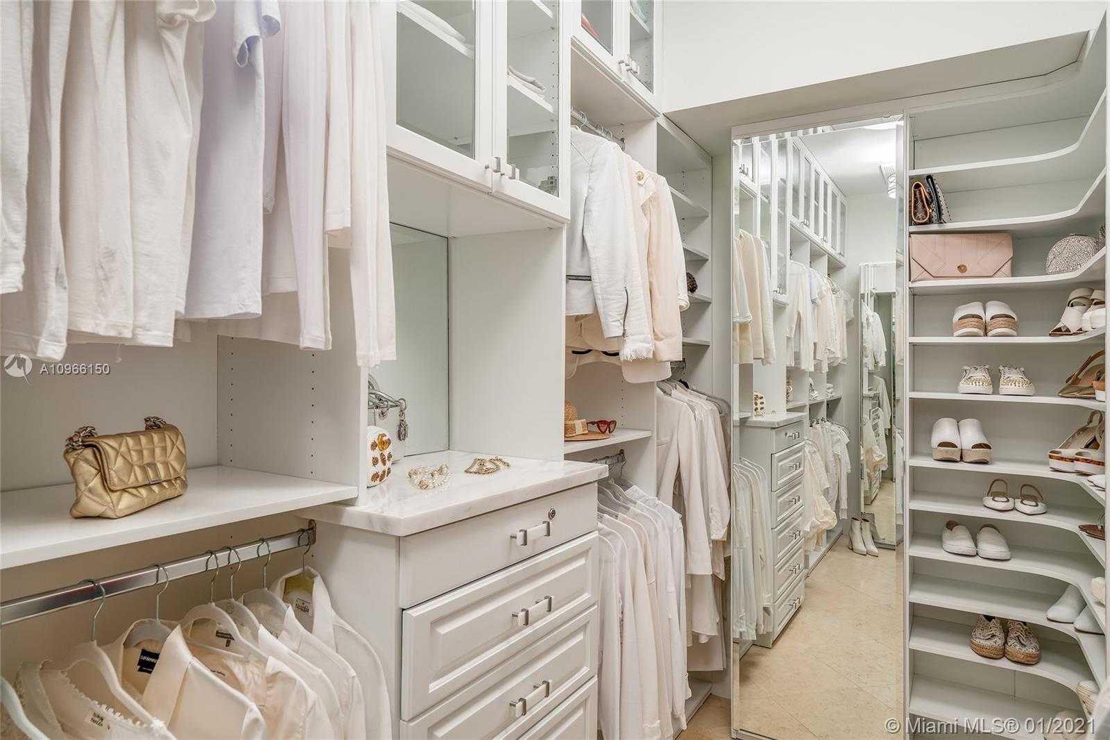 Small Image of 11501 OLD CUTLER RD, Coral Gables Number 65