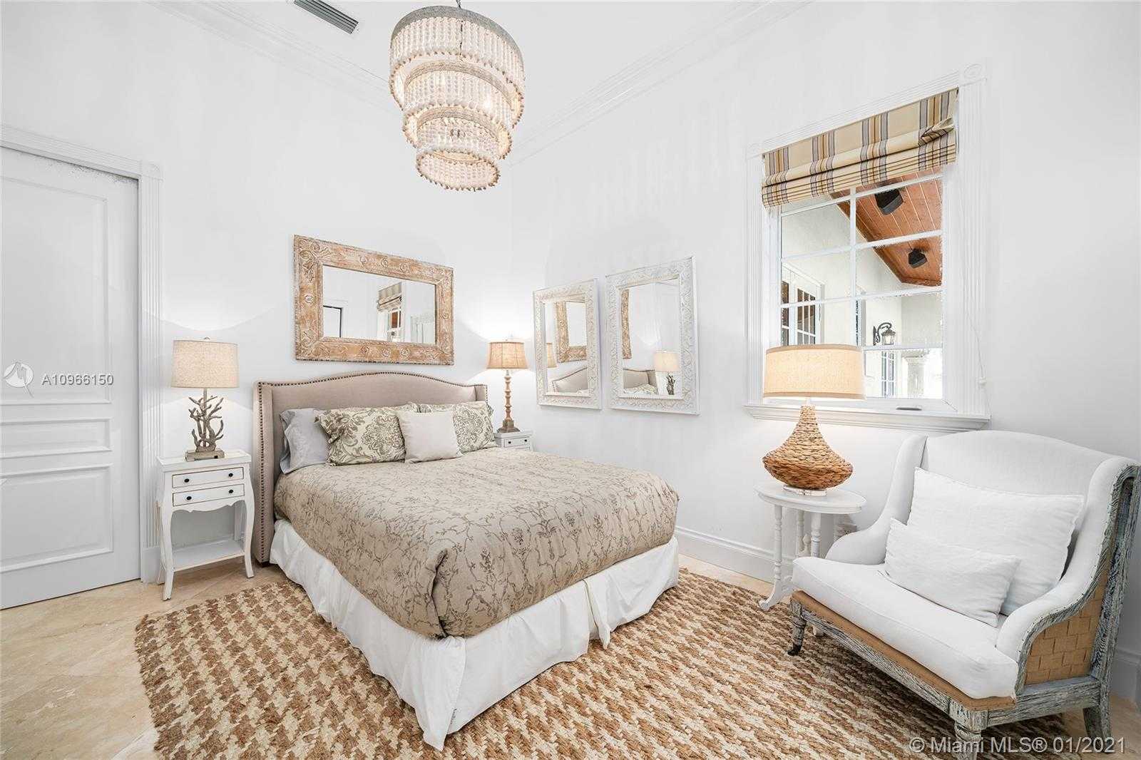 Small Image of 11501 OLD CUTLER RD, Coral Gables Number 94